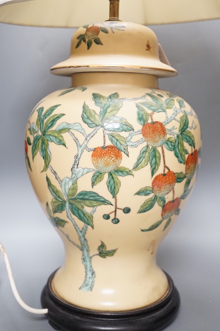 A Chinese porcelain lamp and a Japanese square baluster vase, 25.5cm